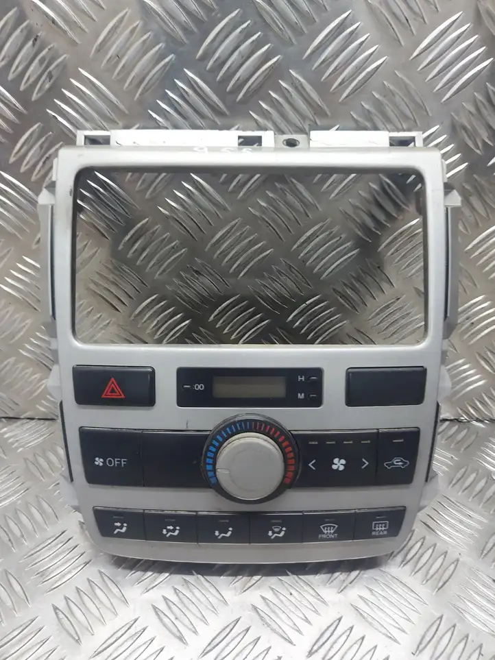 Toyota Avensis Verso (1995 - 2001) 5590044260 Блок управления климат-контролем — фото 1