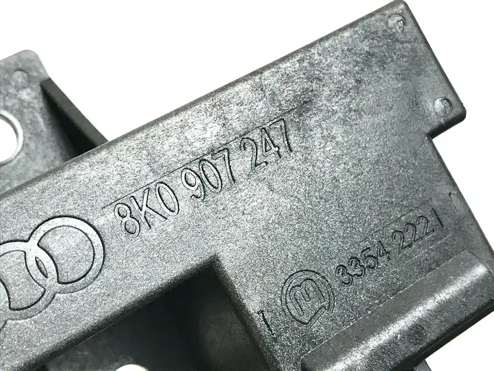 Audi A6 C7 (2011 - 2014) 8K0907247 Блок бесключевого доступа — фото 3