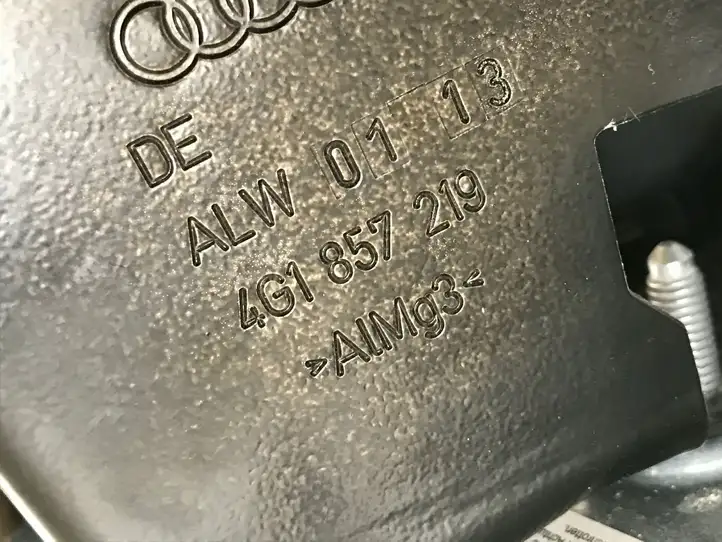 Audi A6 C7 (2011 - 2014) 4G8880841A Коленная подушка безопасности — фото 4