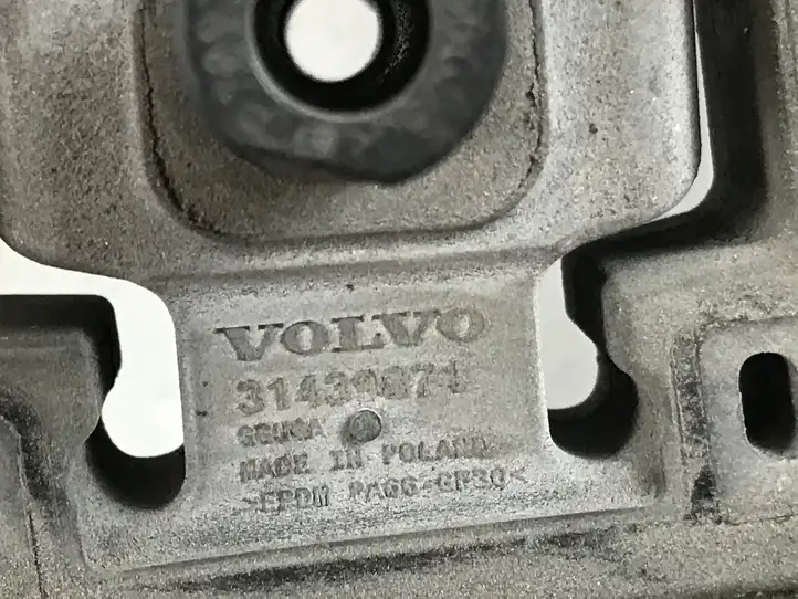 Volvo S90, V90 (2016 - 2020) 31651830 Верхняя панель радиатора — фото 9