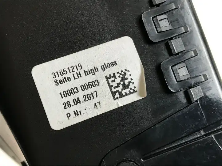 Volvo S90, V90 (2016 - 2020) 31651219 Боковой воздушный дефлектор — фото 3