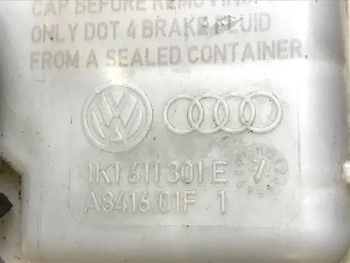 Volkswagen Golf VI (2009 - 2013) 1K1611301E Главный тормозной цилиндр — фото 3
