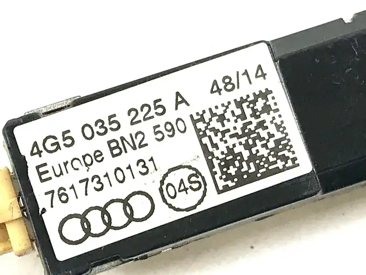 Audi A6 C7 (2011 - 2014) 4G5035225A Усилитель антенны — фото 3
