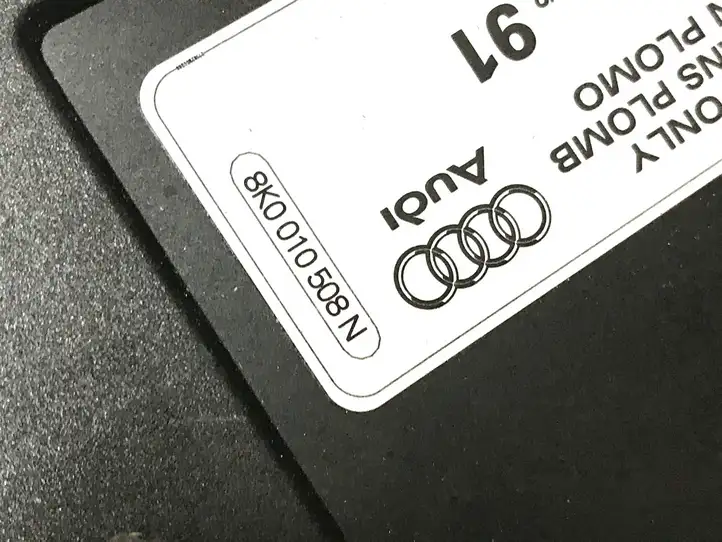 Audi A4 S4 B9 (2015 - 2019) 8W0809906 Крышка топливного бака — фото 7
