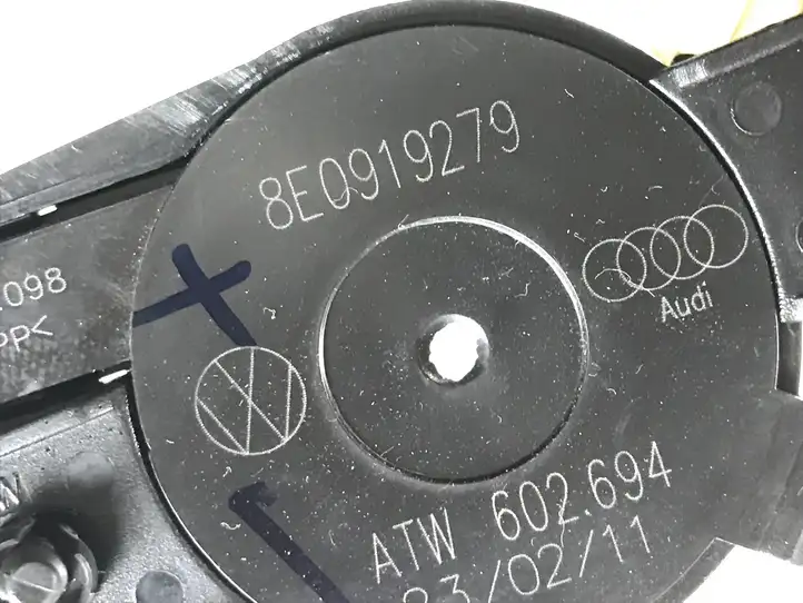 Audi A7 S7 4G (2010 - 2014) 8E0919279 Динамик парктроника (PDC) — фото 3