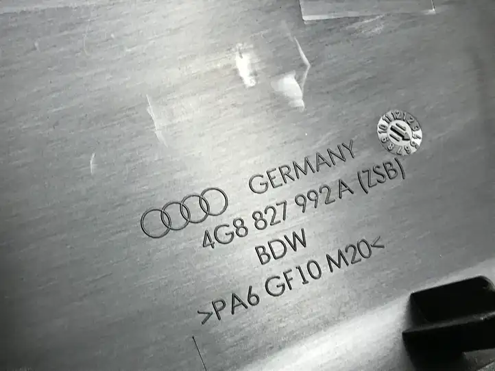 Audi A7 S7 4G (2010 - 2014) 4G8827991A Петли крышки багажника — фото 4