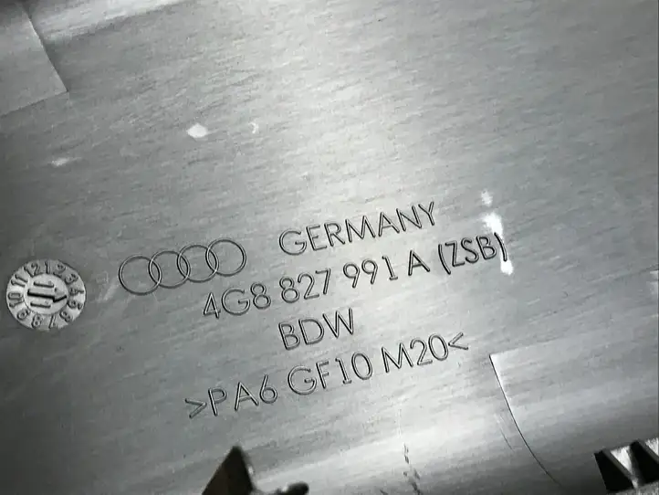 Audi A7 S7 4G (2010 - 2014) 4G8827991A Петли крышки багажника — фото 12