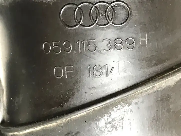 Audi A7 S7 4G (2010 - 2014) 059115389H Кронштейн масляного фильтра — фото 3