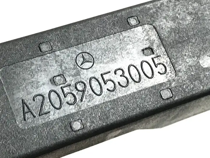 Mercedes-Benz GLC AMG (2019 - ) A2059053005 Блок бесключевого доступа — фото 3