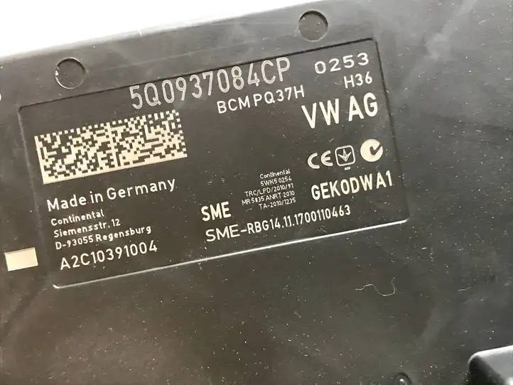 Skoda Octavia Mk3 (5E) (2013 - 2019) 5Q0937084CP Модуль комфорта — фото 3