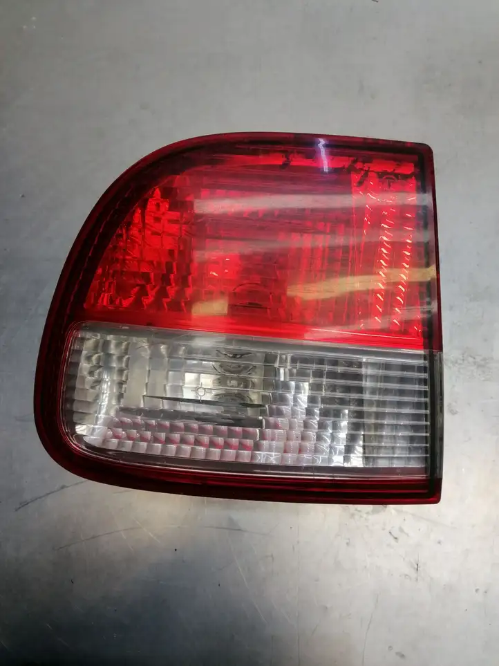 Seat Leon (1M) (1998 - 2006) 1M6945091B Задний фонарь в крышке багажника — фото 1