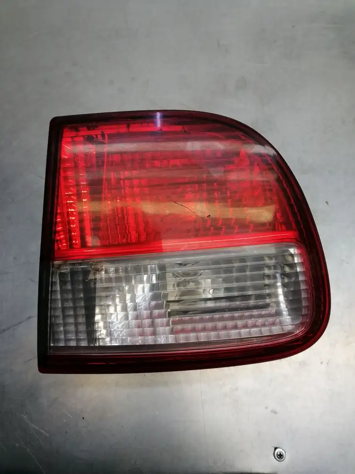Seat Leon (1M) (1998 - 2006) 1M6945092B Задний фонарь в крышке багажника — фото 1