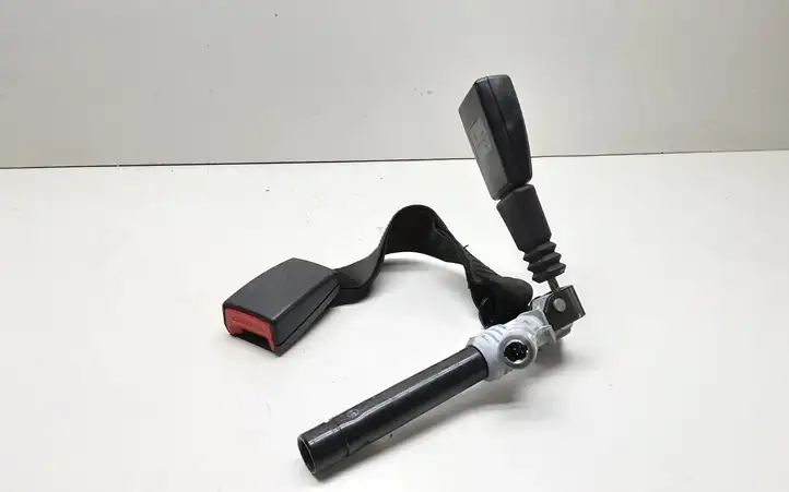 BMW 3 E90 E91 (2005 - 2012) 608404400H Замок заднего ремня — фото 2