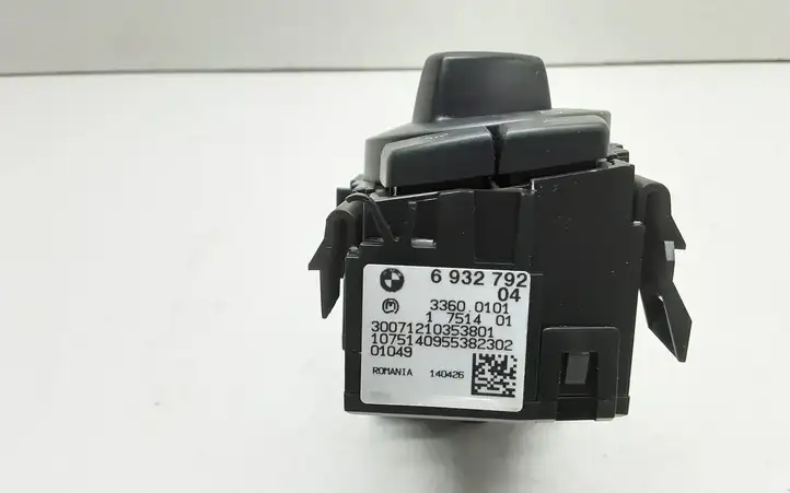 BMW 3 E90 E91 (2005 - 2012) 6932792 Включатель фонарей — фото 3