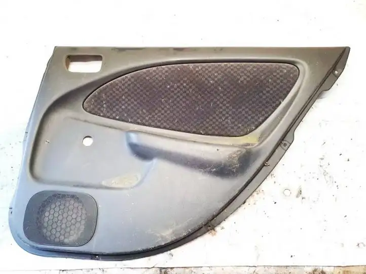 Toyota Avensis T220 (2000 - 2003) 6772505010f Обшивка задней двери — фото 1