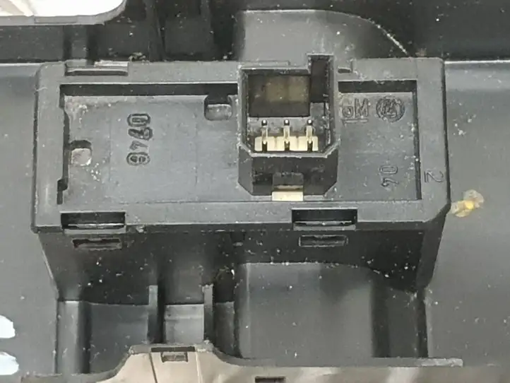 Opel Astra H (2004 - 2009) 13197132 Кнопка стеклоподъемников — фото 2