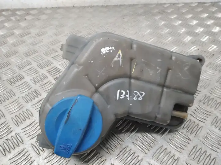 Audi A4 S4 B6 8E 8H (2000 - 2006) 8E0121403 Расширительный бачок — фото 1