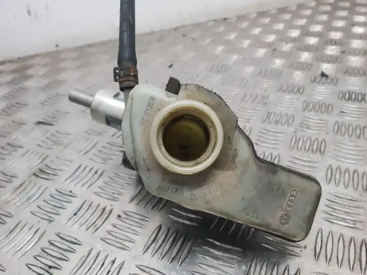 Audi A3/S3 8L (2000 - 2003) 03350886361 Главный тормозной цилиндр — фото 3