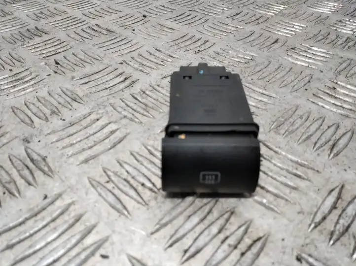 Seat Cordoba (6K) (1999 - 2002) 6K0959621 Кнопка обогрева стекла — фото 1