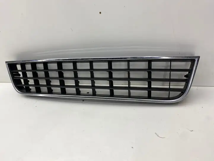 Audi A6 S6 C5 4B (2001 - 2004) 4B0807683L Нижняя решетка переднего бампера — фото 2