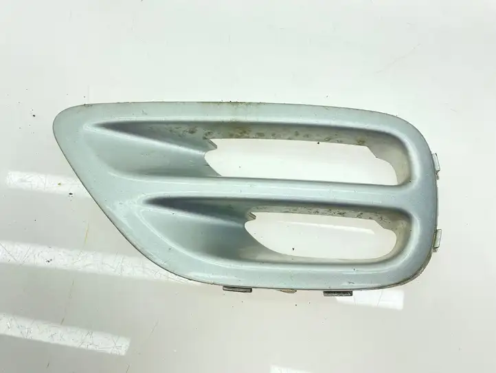 Subaru Legacy (2003 - 2009) 57731AG030 Решетка противотуманной фары — фото 1
