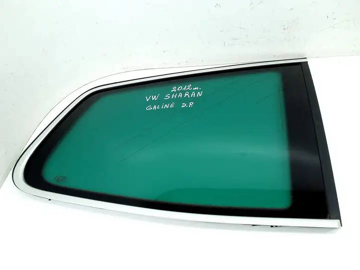 Volkswagen Sharan (2010 - 2015) 7N0845298 Форточка двери — фото 1
