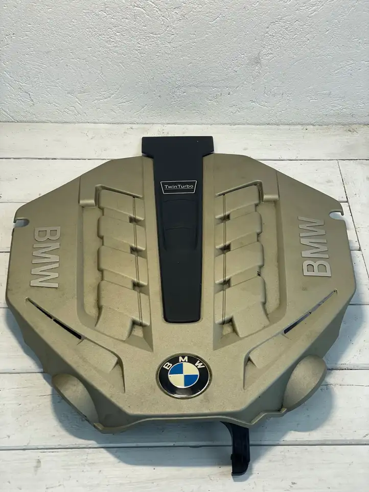 BMW 7 F01 (2008 - 2016) 7577456 Крышка двигателя декоративная — фото 1