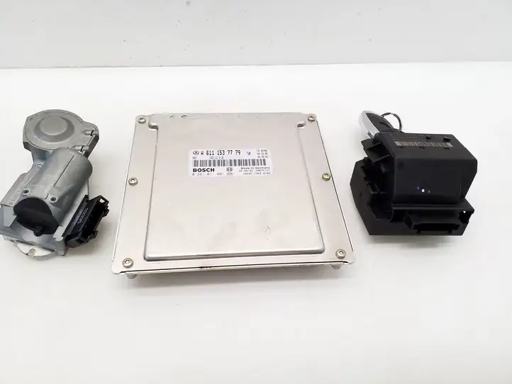 Mercedes-Benz C W203 (2000 - 2007)  A6111537779 Комплект зажигания