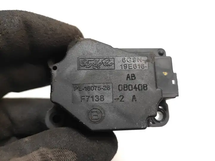 Volvo S80 (2006 - 2009) 6G9N19E616 Двигатель задвижки потока воздуха — фото 3