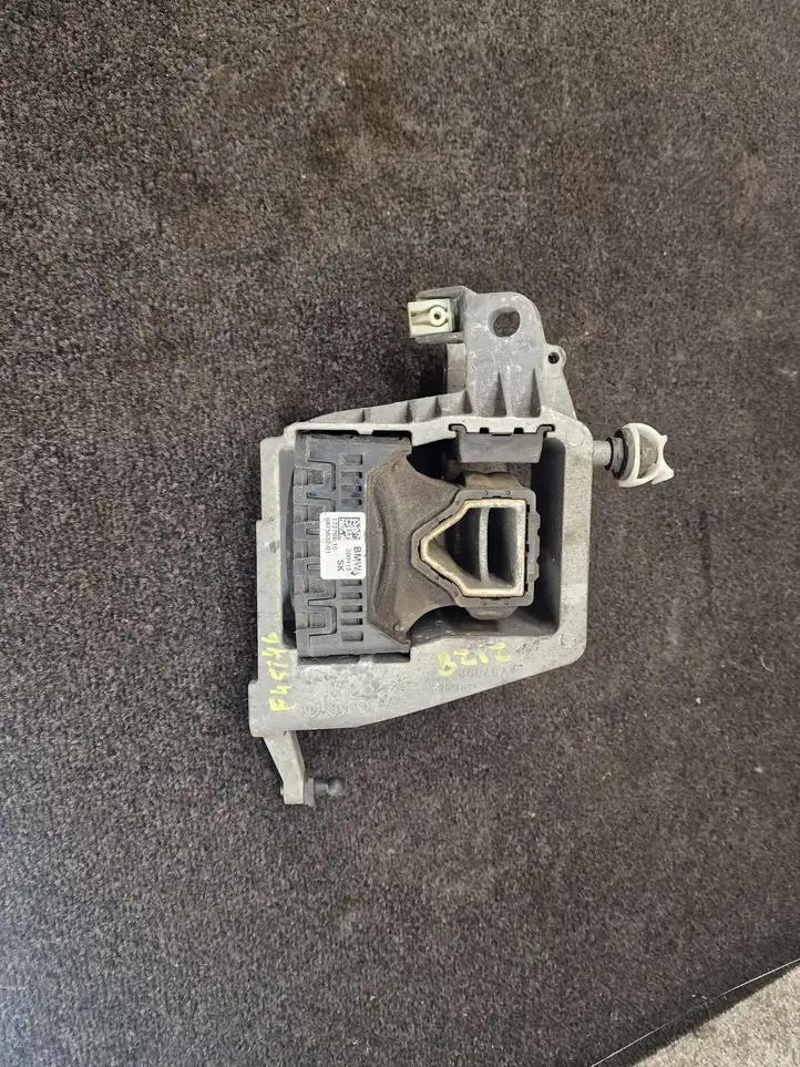 BMW 2 F45 (2014 - 2021)  6875632 Подушка двигателя