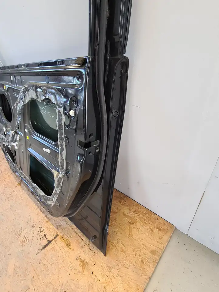 Toyota Corolla Verso AR10 (2004 - 2009) Дверь — фото 2