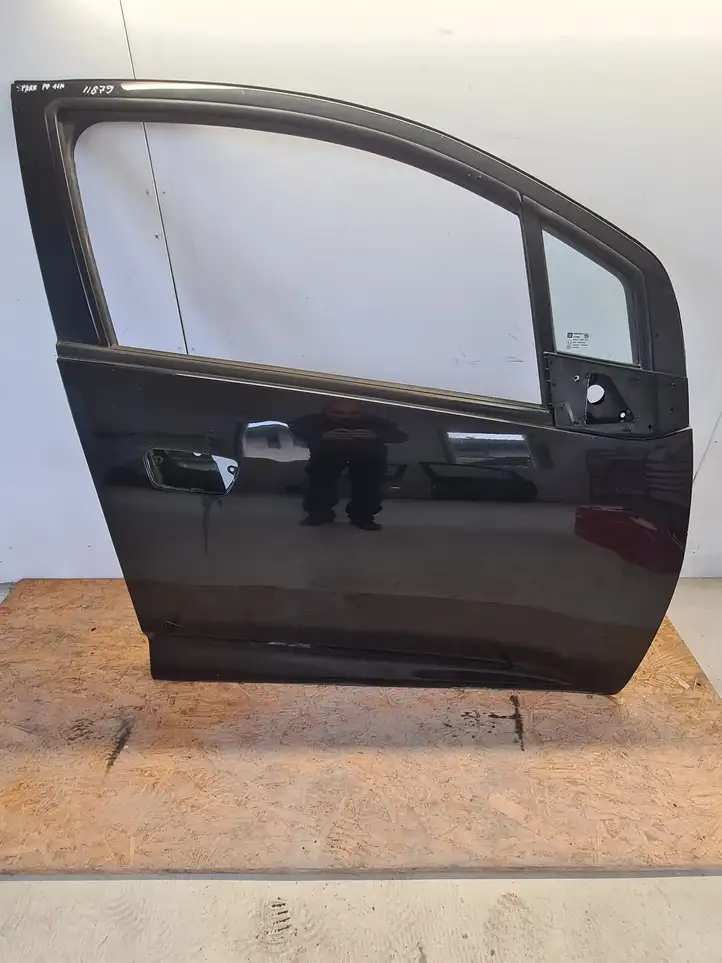 Chevrolet Spark (2009 - 2015) Дверь — фото 1