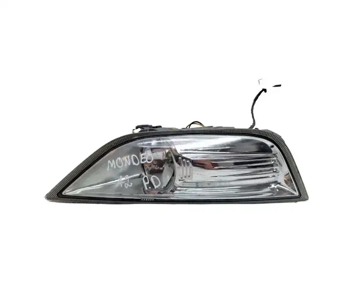 Ford Mondeo MK IV (2007 - 2014) BS7115K201AB Передняя противотуманная фара — фото 1