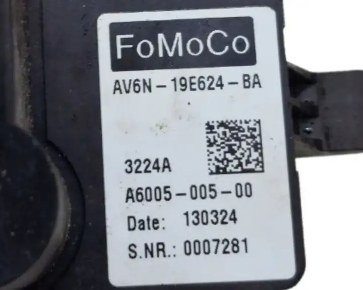 Ford Focus Grand C-MAX (2010 - 2019) AV6N19E624BA Резистор печки — фото 4