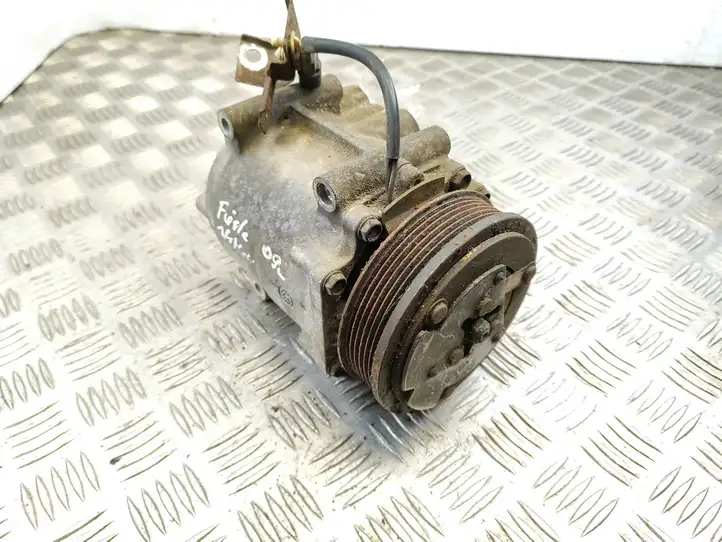 Ford Fiesta (2006 - 2008) 8V5119D629DF Компрессор (насос) кондиционера воздуха — фото 1
