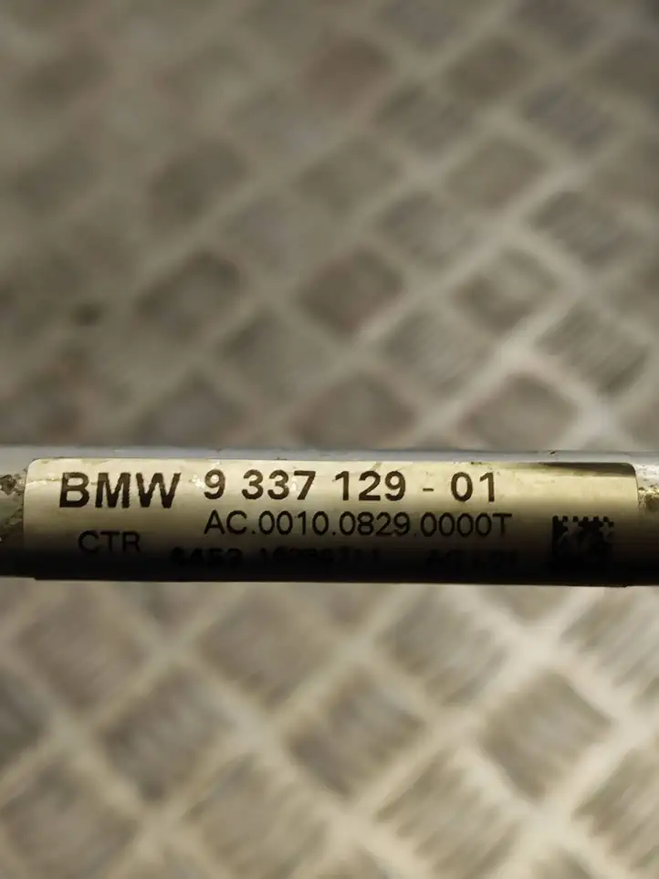 BMW 3 F30 F35 F31 (2012 - 2018) 9337129 Трубки и шланги кондиционера — фото 3