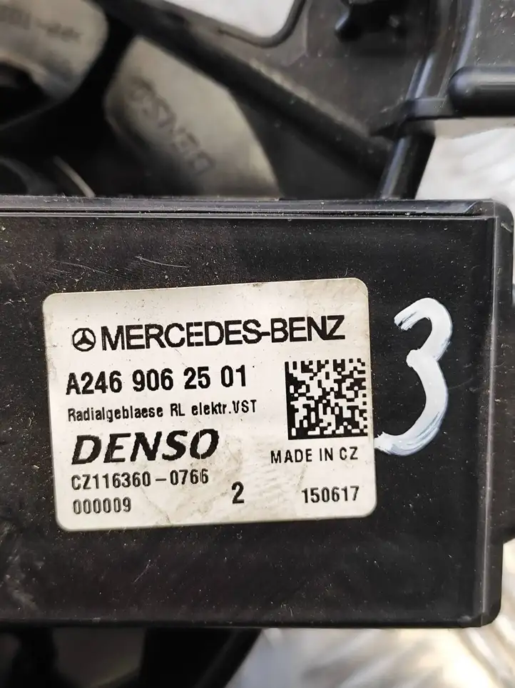 Mercedes-Benz CLA C117,X117,W117 (2013 - 2019) A2469062501 Вентилятор печки — фото 6