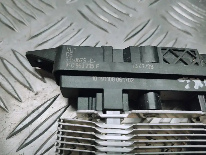 Audi (1990 - 1995) 1K0963235F Электрический отопитель салона — фото 2