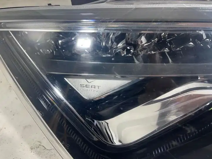 Seat Ateca (2016 - ) 576941008D Передняя фара — фото 8