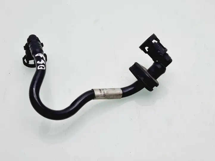 BMW 3 F30 F35 F31 (2012 - 2018) 11667602047 Трубки и шланги — фото 1