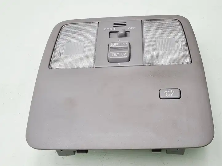 Toyota RAV 4 (XA30) (2006 - 2016) 8973242021 Передняя подсветка — фото 1