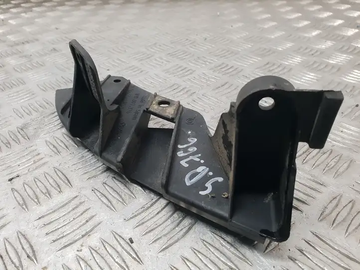 Seat Leon (1P) (2005 - 2012) 1P0807378 Кронштейн заднего бампера — фото 2