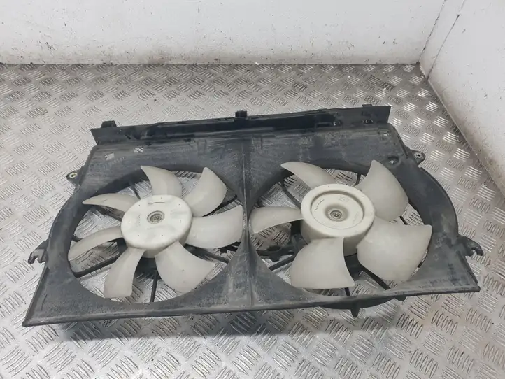 Toyota Corolla E120 E130 (2000 - 2004) 163630G020 Комплект вентиляторов системы охлаждения — фото 1