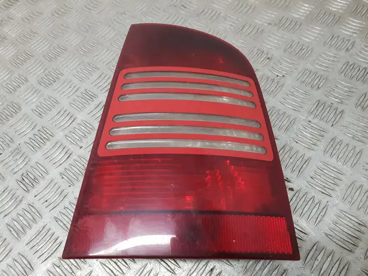 Skoda Octavia Mk1 (1U) (1996 - 2004) 1U9945112 Задний фонарь в кузове — фото 1