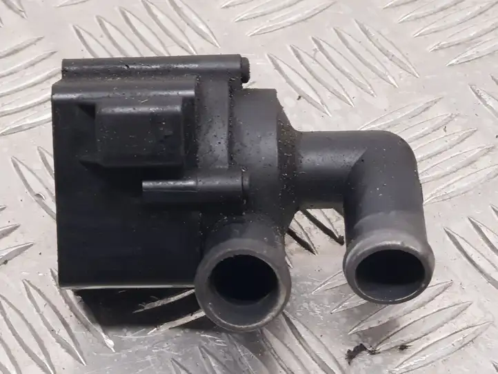 Volkswagen Golf VI (2009 - 2013) 5N0965561 Электроциркуляционный насос — фото 1
