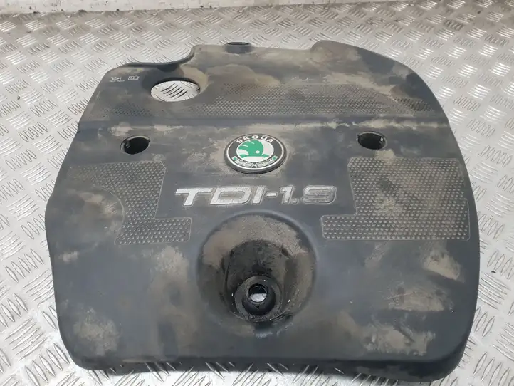 Skoda Octavia Mk1 (1U) (1996 - 2004) 038103935 Крышка двигателя декоративная — фото 3