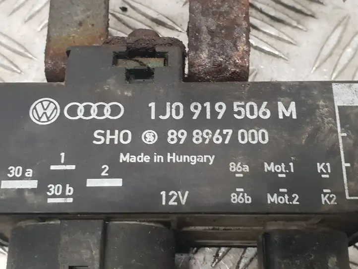 Skoda Fabia Mk1 (6Y) (1999 - 2007) 1J0919506M Реле вентилятора охлаждения — фото 2
