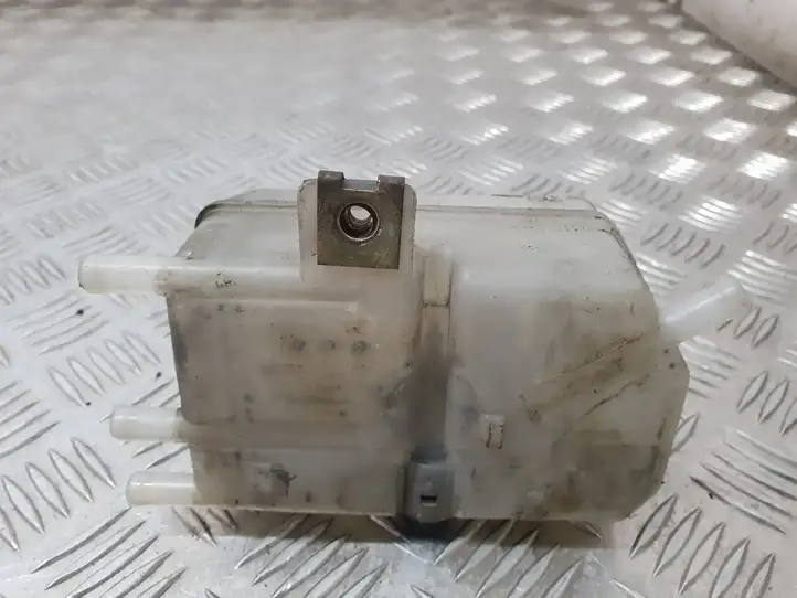 Toyota Previa (XR30, XR40) II (2000 - 2006) 13231140360 Бачок тормозной жидкости — фото 2