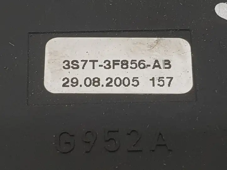 Ford Mondeo Mk III (2000 - 2007) 3S7T3F856AB Реле стеклоочистителей — фото 2