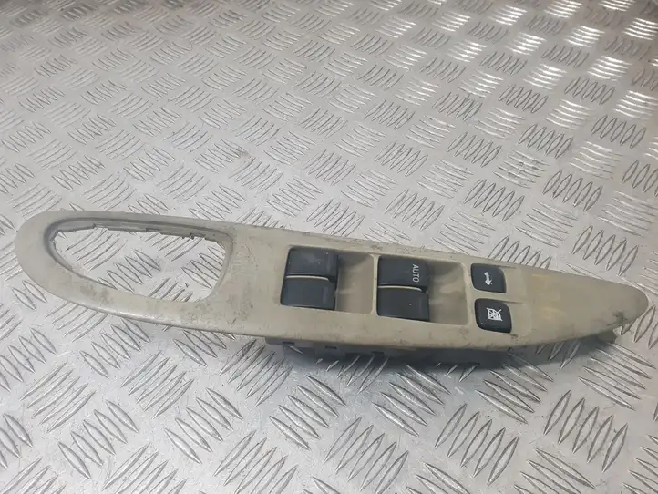Nissan Primera (2001 - 2008) 35401AV640 Блок кнопок стеклоподъемников — фото 1